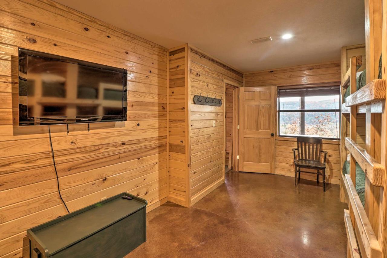 Piney Bluff Retreat With Mountain Views! Villa Екстериор снимка