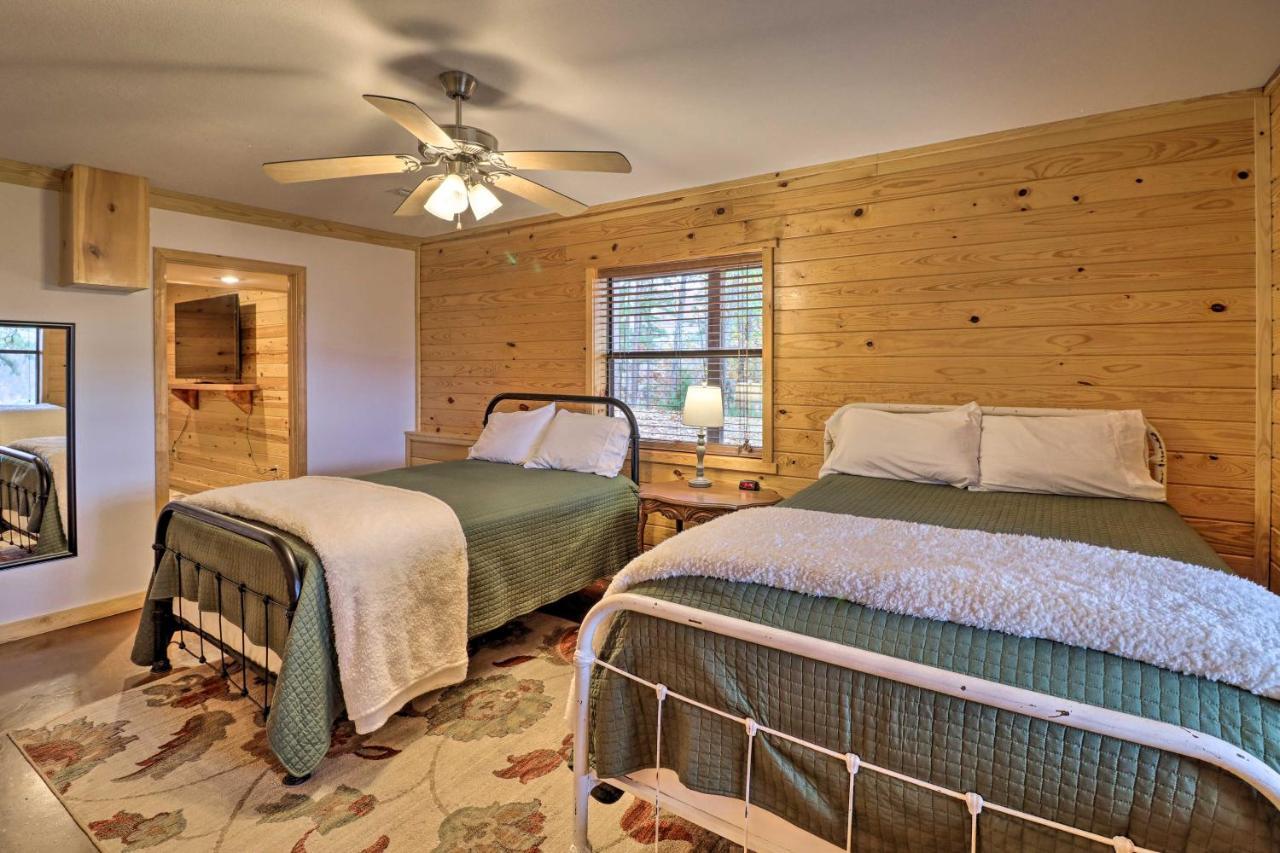 Piney Bluff Retreat With Mountain Views! Villa Екстериор снимка