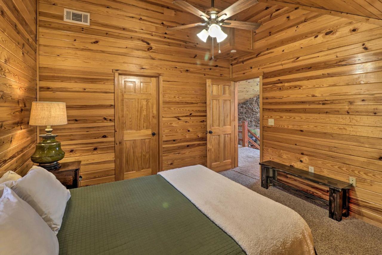 Piney Bluff Retreat With Mountain Views! Villa Екстериор снимка